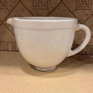 Kitchen Aid 5 quart White Ceramic Mixing Bowl for  stand up mixer